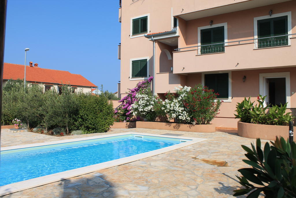 Apartments Lara & Luka Задар Экстерьер фото